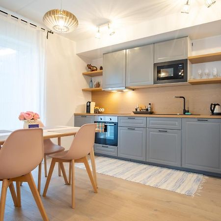Dream Stay - Brand New Apartment With Balcony & Free Parking Tallin Exterior foto